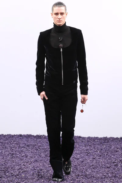 Look 22